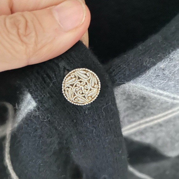 Vintage cashmere cardigan - Picture 3 of 5